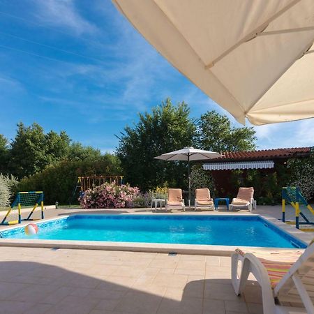 Hacienda Rosemary Villa Muntić Buitenkant foto