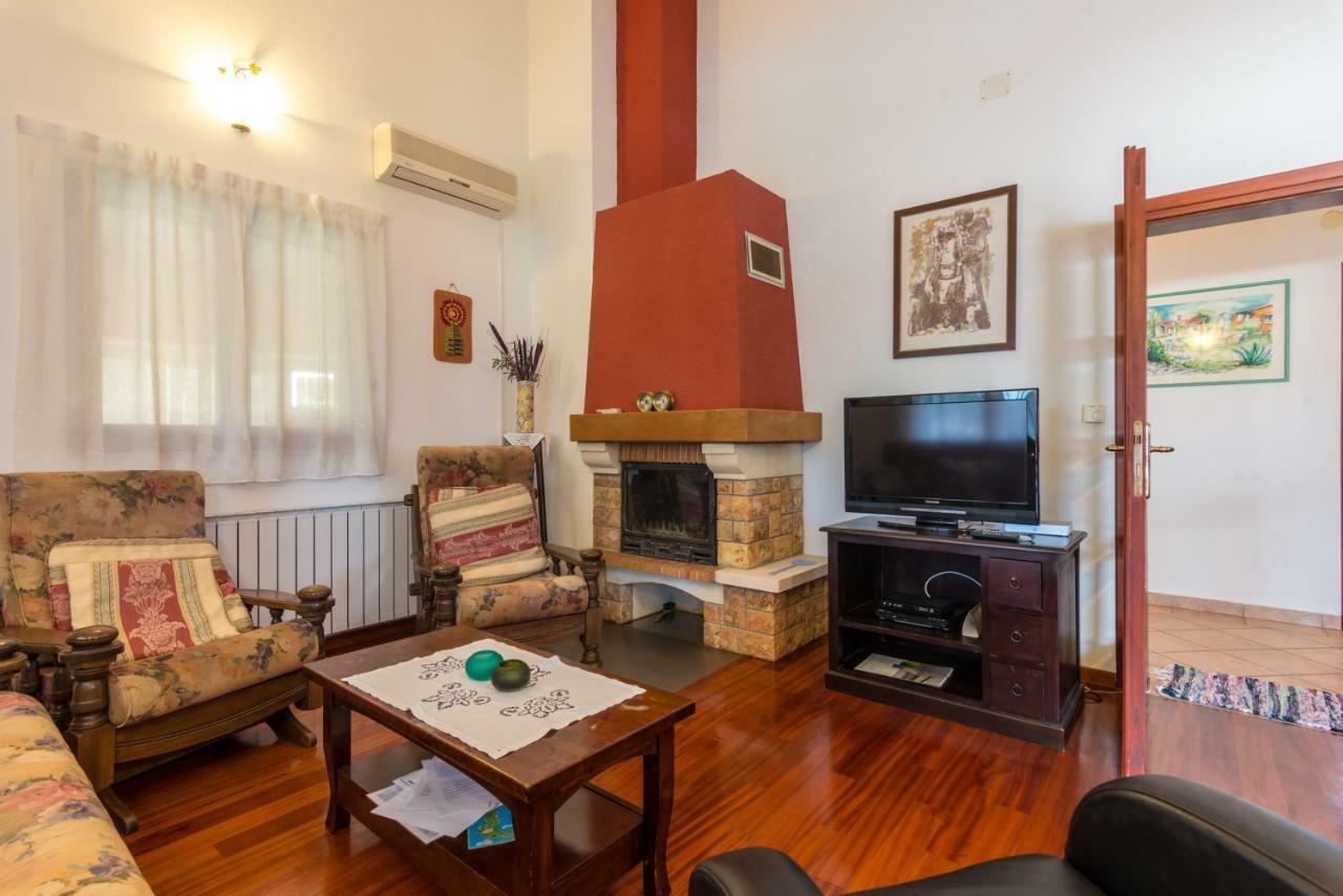 Hacienda Rosemary Villa Muntić Buitenkant foto