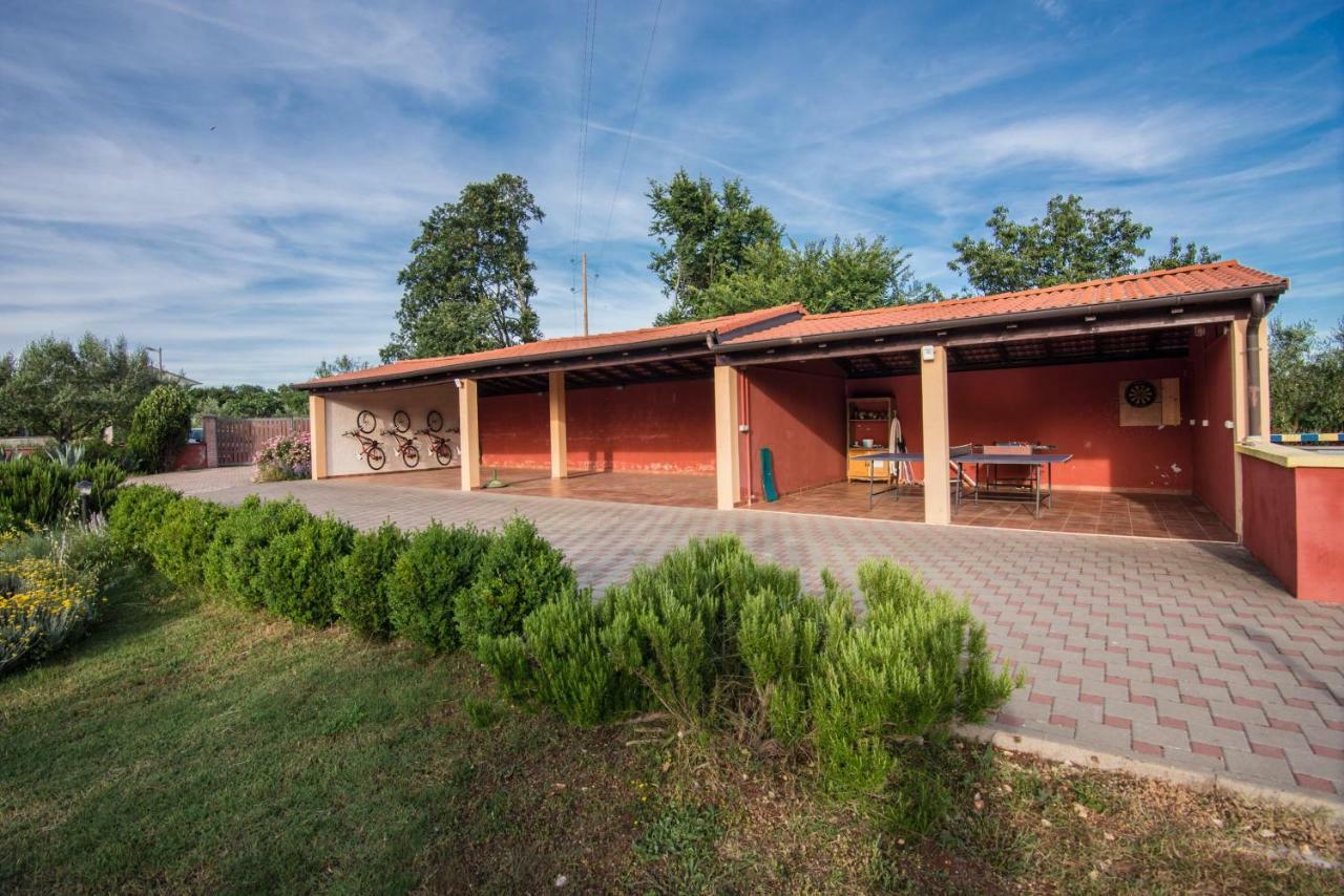 Hacienda Rosemary Villa Muntić Buitenkant foto