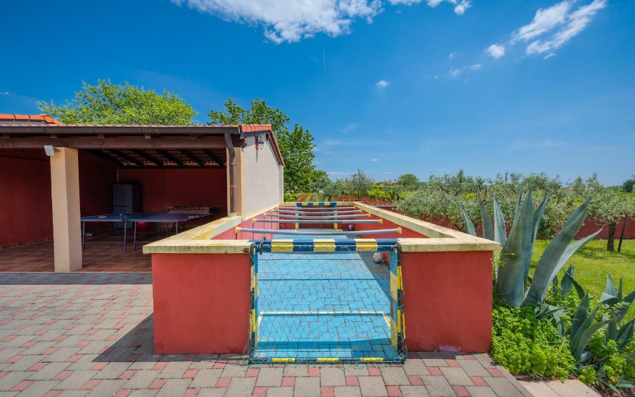 Hacienda Rosemary Villa Muntić Buitenkant foto