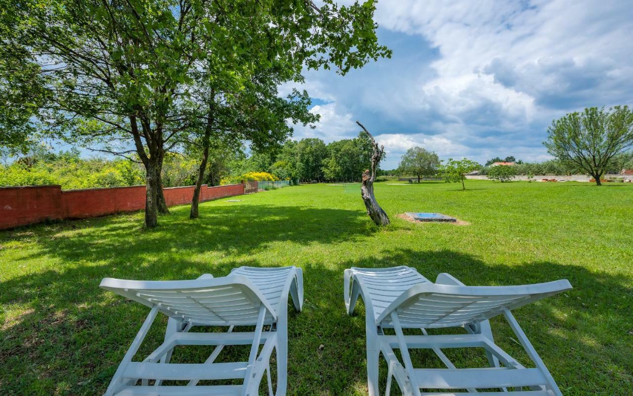 Hacienda Rosemary Villa Muntić Buitenkant foto