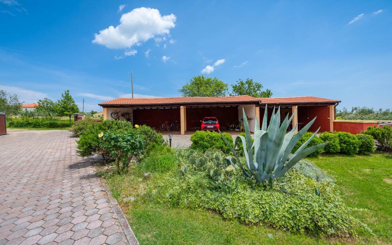 Hacienda Rosemary Villa Muntić Buitenkant foto