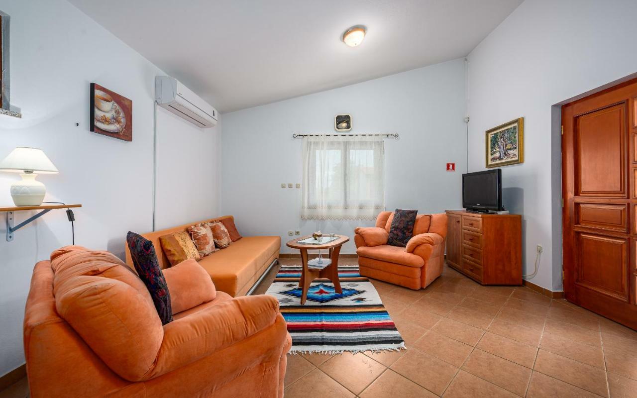 Hacienda Rosemary Villa Muntić Buitenkant foto