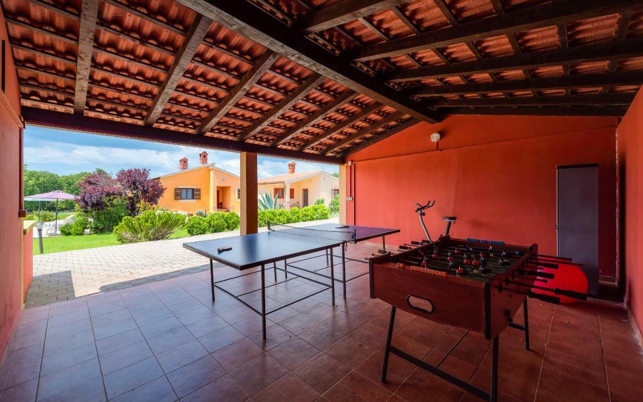 Hacienda Rosemary Villa Muntić Buitenkant foto
